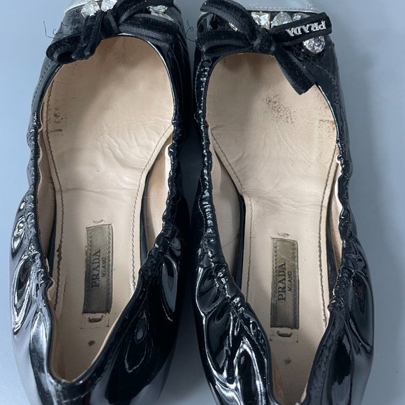Prada Black Patent Leather Ballet Flats with Crystal on Front, Size 39 - Picture 10 of 14